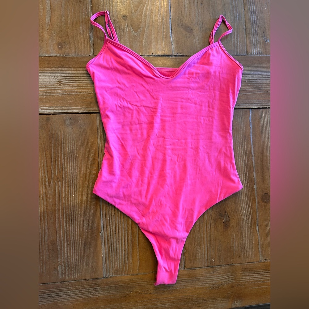 Stretchy body suit